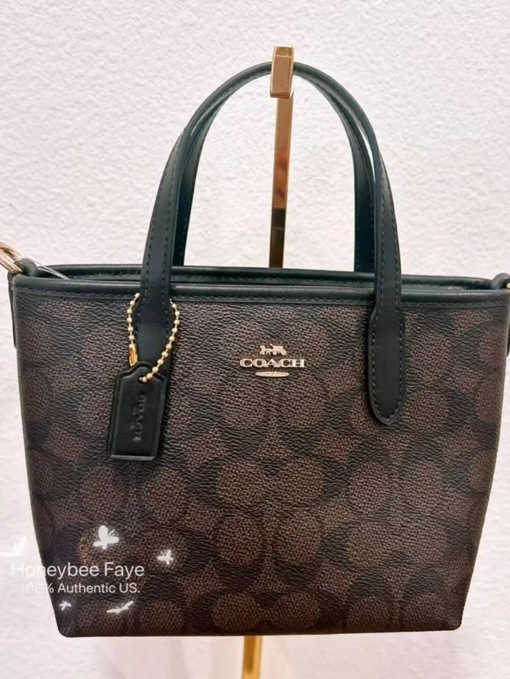 Coach nwt city